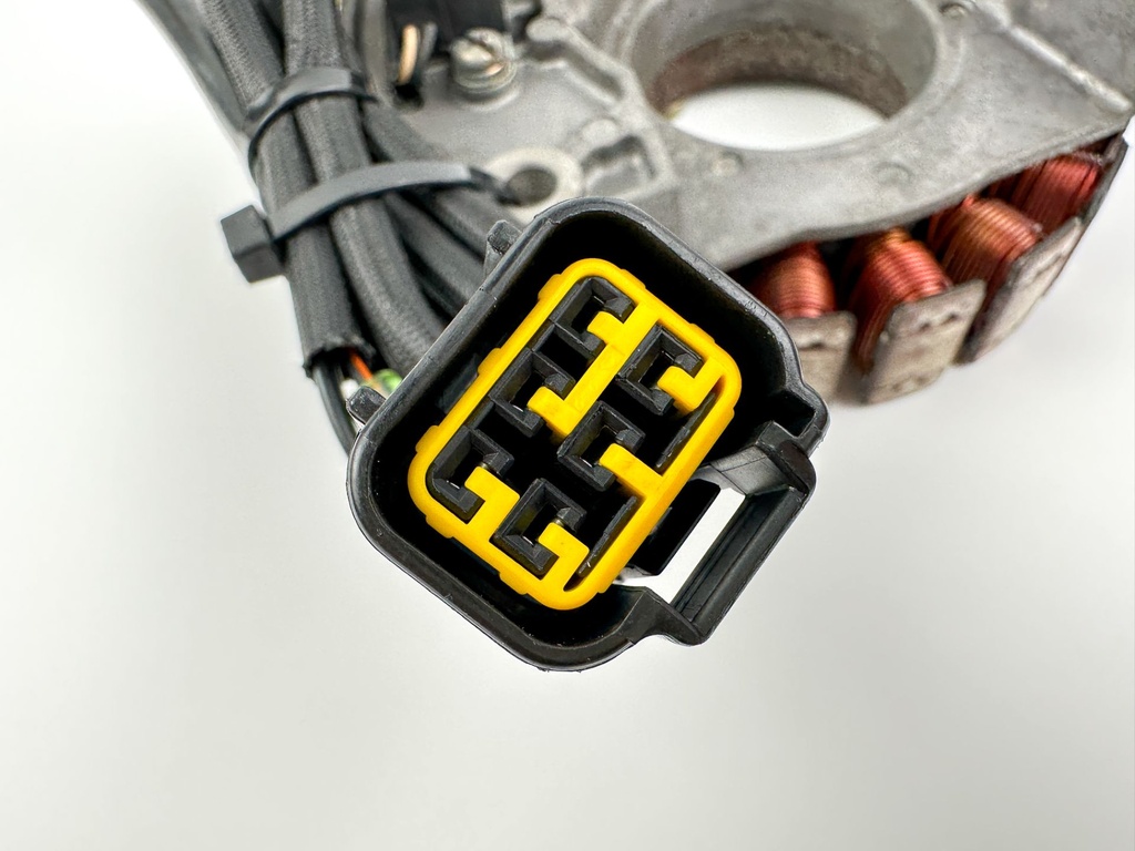 2004 Yamaha 90HP 4 Stroke Outboard Coil Pulser Base Stator Assembly 67F-85560-01-00