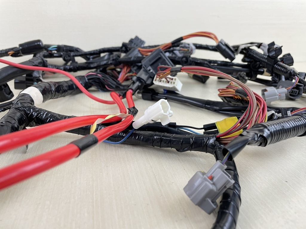 2015 Yamaha 200HP F200 4 Stroke Outboard Engine Wire Harness Assembly 6DA-82590-00-00