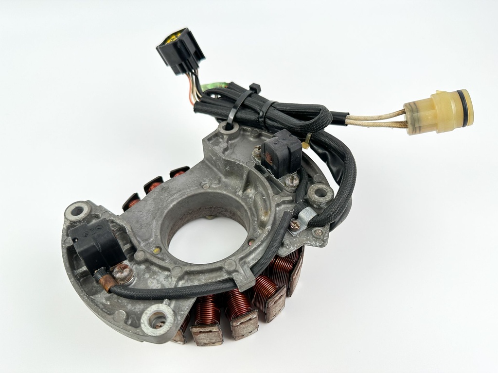 2004 Yamaha 90HP 4 Stroke Outboard Coil Pulser Base Stator Assembly 67F-85560-01-00