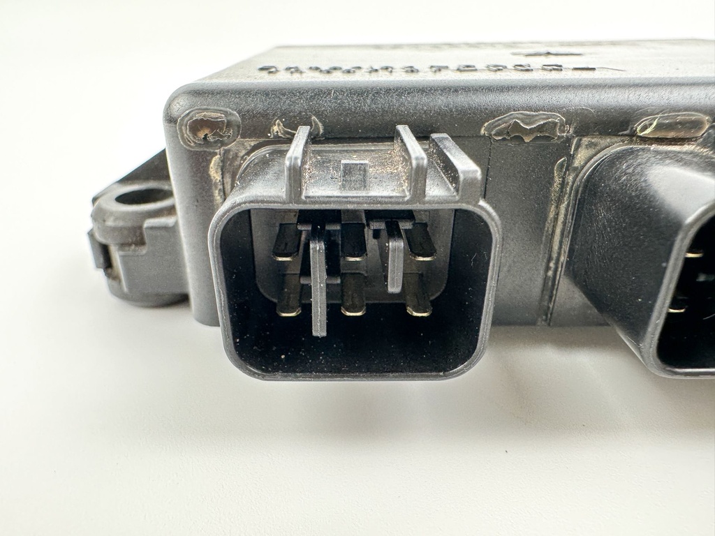 1999 & 2000 Yamaha 80 100 HP 4 Stroke C.D.I CDI Assembly 67F-85540-00-00 OEM