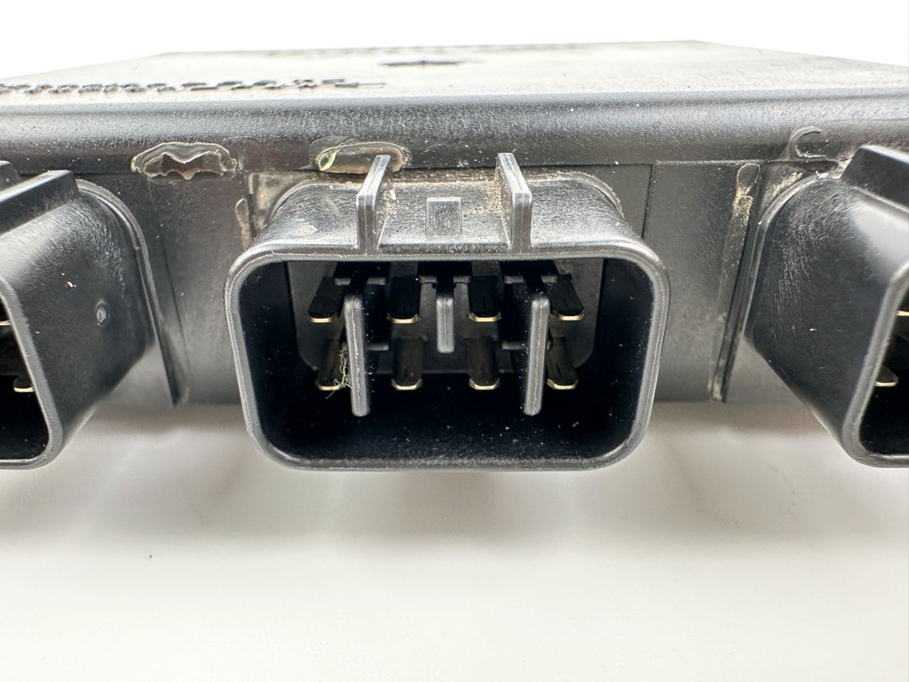 1999 & 2000 Yamaha 80 100 HP 4 Stroke C.D.I CDI Assembly 67F-85540-00-00 OEM