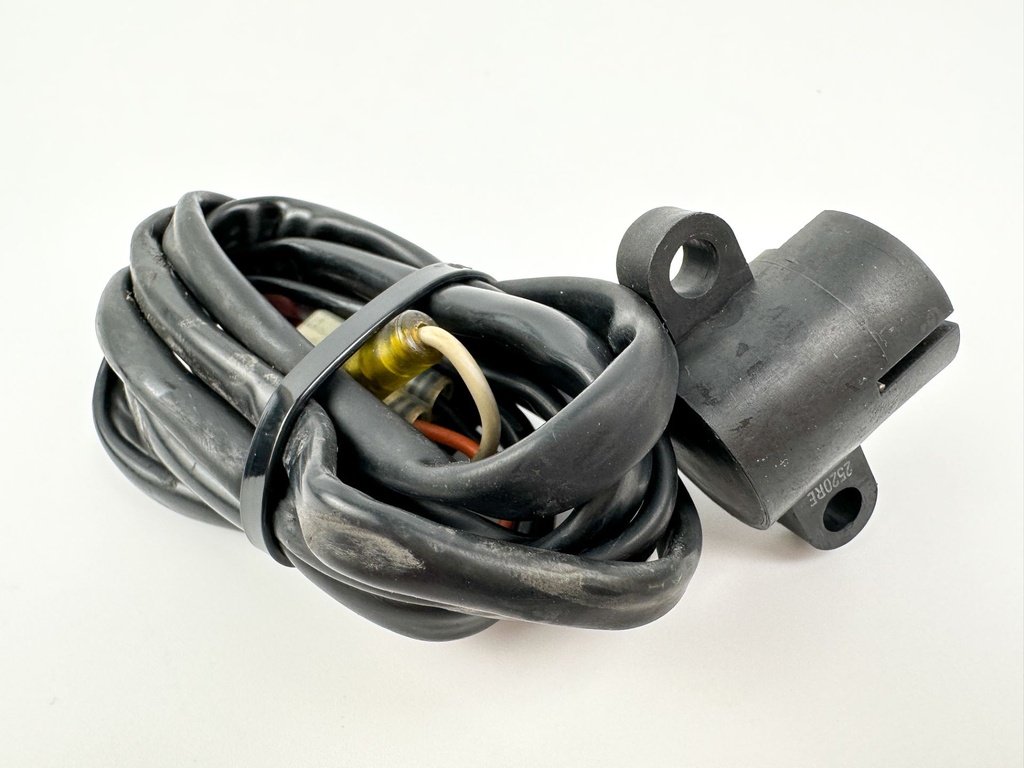 2000 Yamaha 115 HP 4 Stroke Outboard Trim Sender Unit Sensor 64E-83672-01-00 OEM