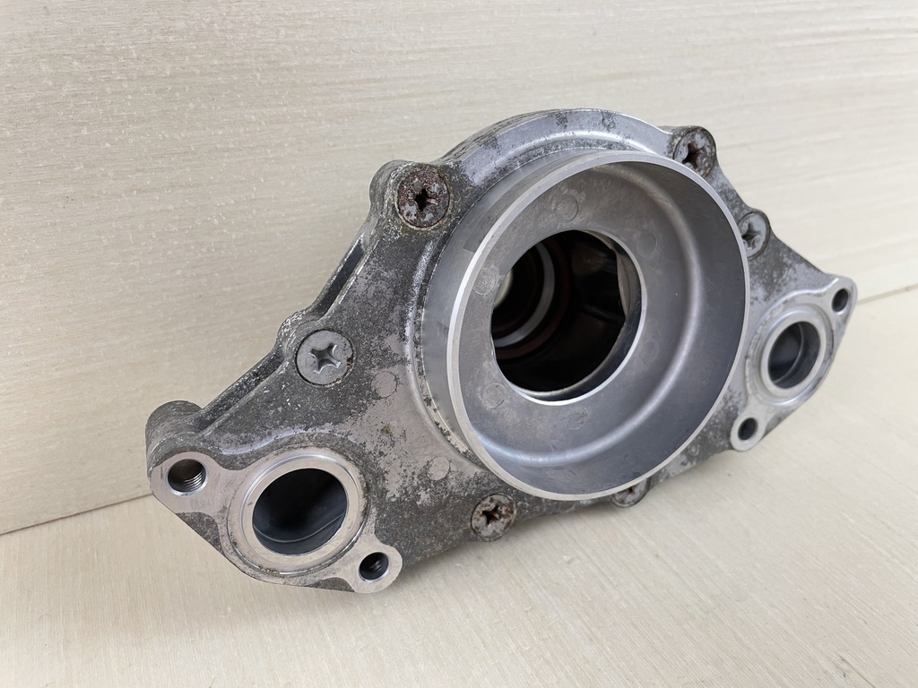 2015 Yamaha 200HP F200 4 Stroke Outboard Oil Pump Assembly 6DA-13300-00-00