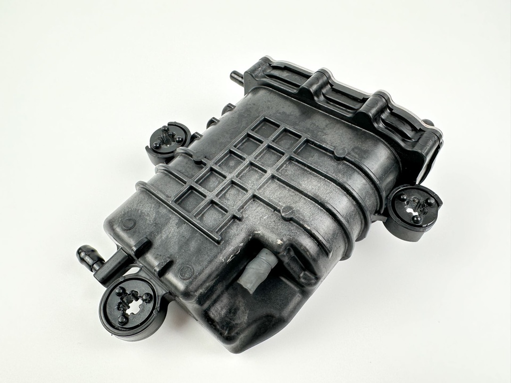 2018 Yamaha 25 HP 4 Stroke Outboard VST Float Chamber Assembly 6FM-14180-00-00