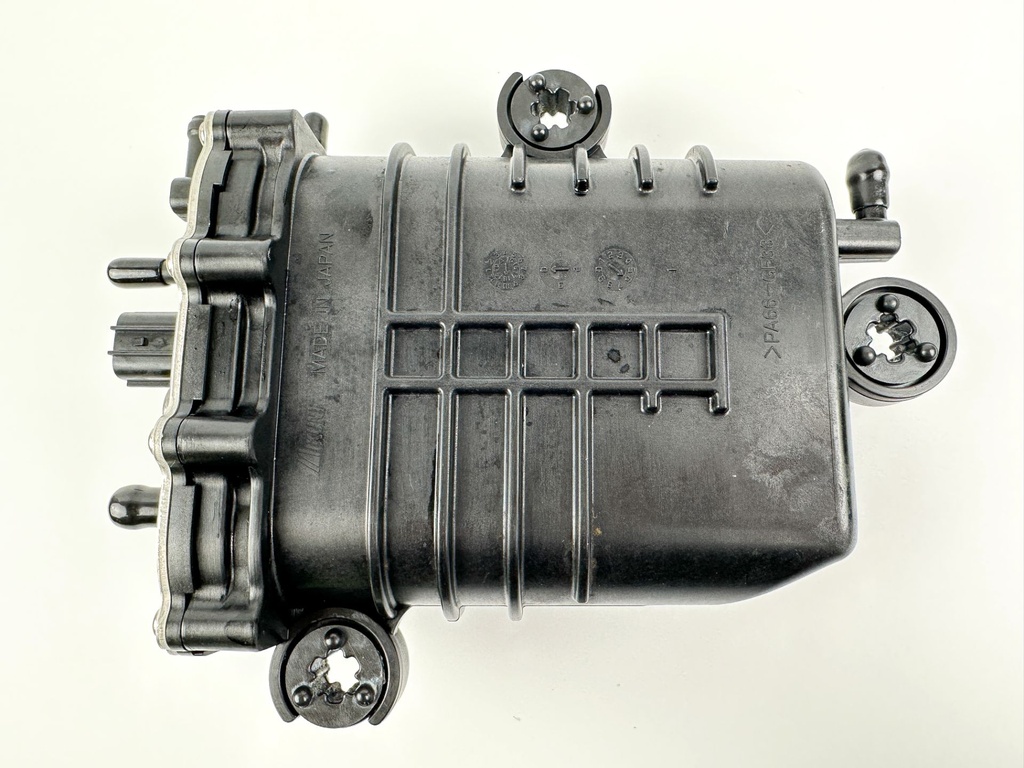 2018 Yamaha 25 HP 4 Stroke Outboard VST Float Chamber Assembly 6FM-14180-00-00