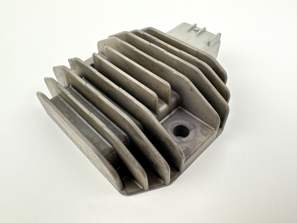 2018 Yamaha 25 HP 4 Stroke Outboard Rectifier & Regulator 6FM-81960-10-00 OEM