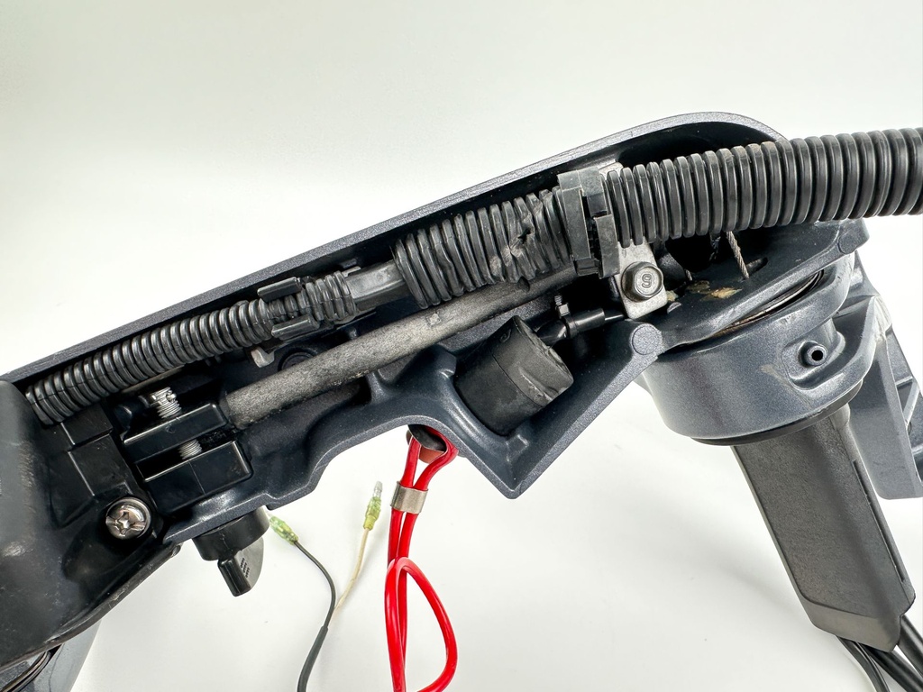 2018 Yamaha 25 HP 4 Stroke Outboard Tiller Steering Handle 6FM-W0084-00-8D OEM