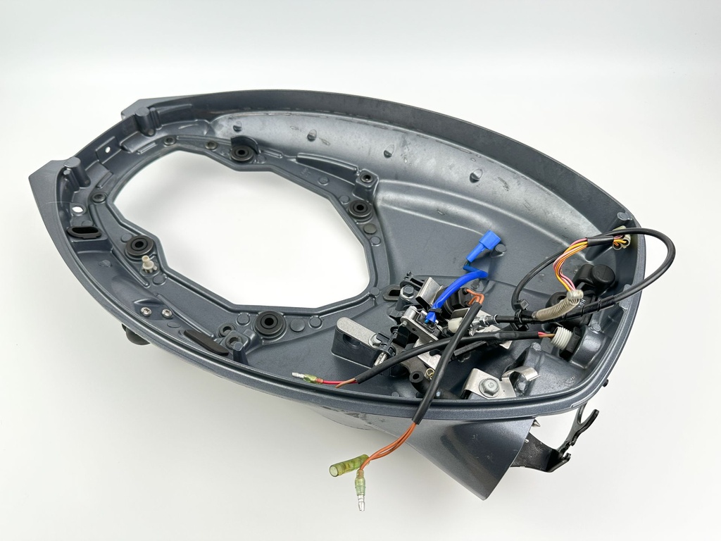 2018 Yamaha 25 HP 4 Stroke Outboard Bottom Cowling Pan 6FM-42710-00-8D OEM