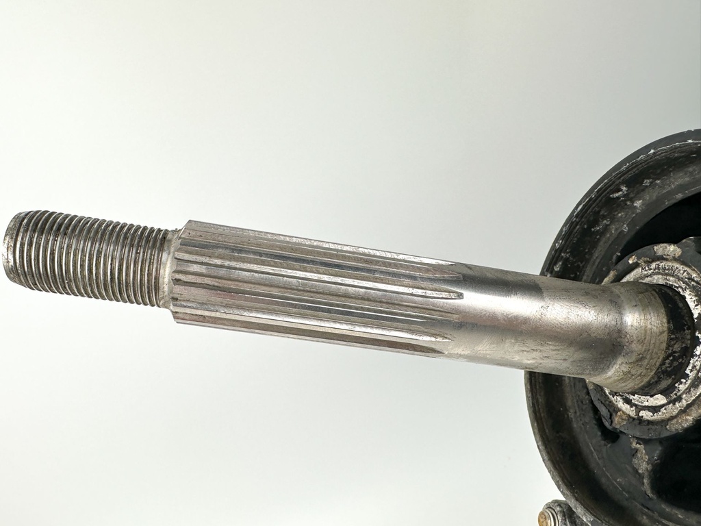 Mercury 75 90 115 125 HP 2 Stroke 20" Long Lower Unit Gear Case 9011J15