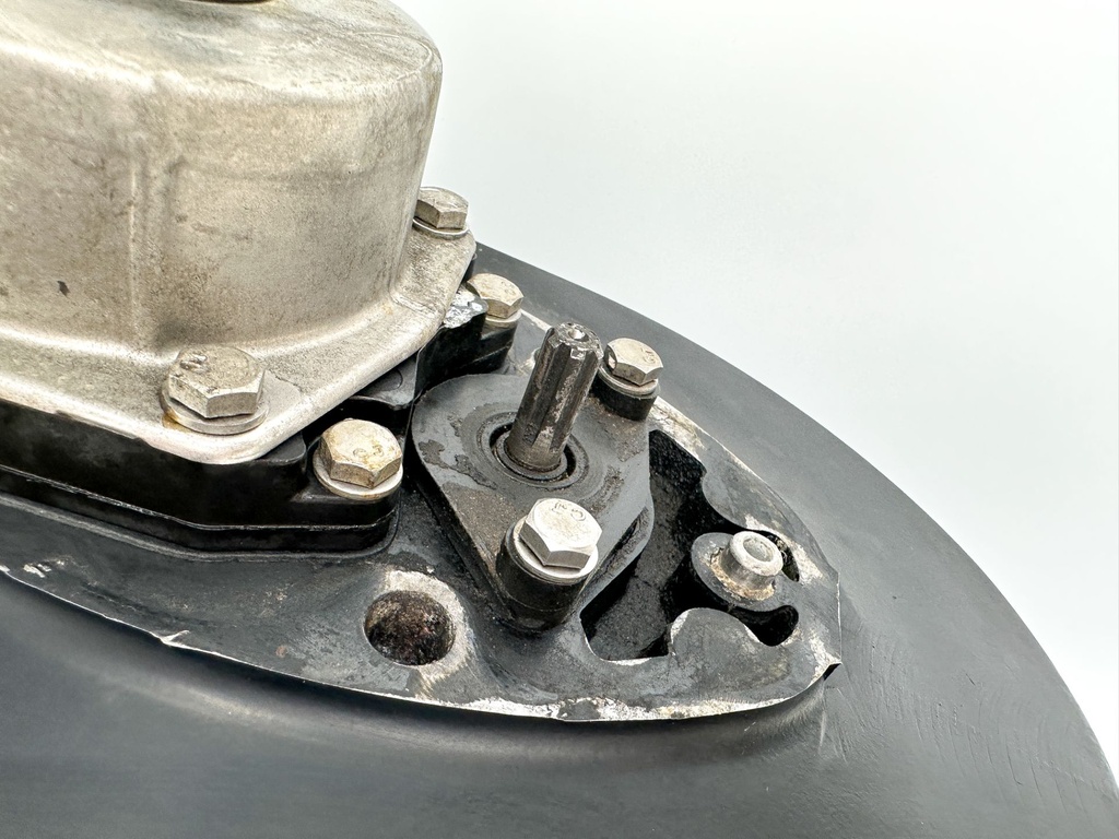 Mercury 75 90 115 125 HP 2 Stroke 20" Long Lower Unit Gear Case 9011J15