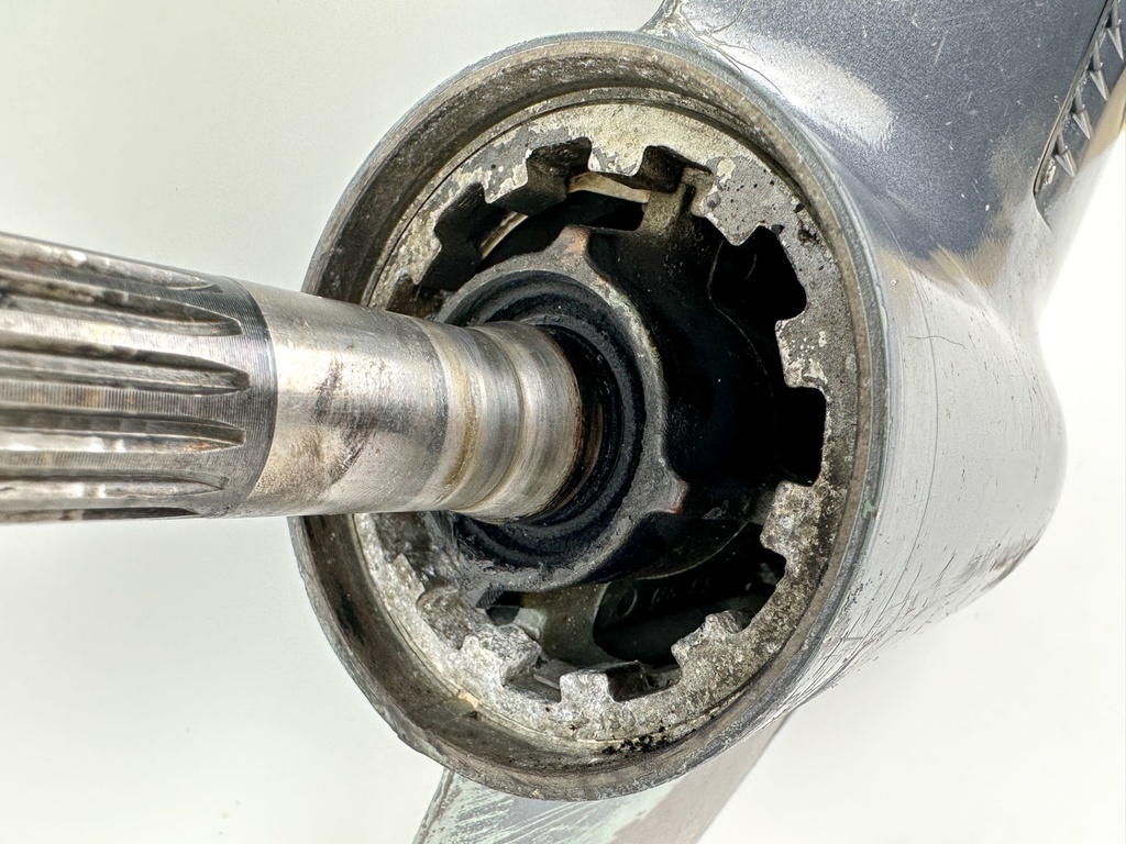 2000-14 Yamaha 115HP 4 Stroke Outboard 25" XL Lower Unit Gear Case