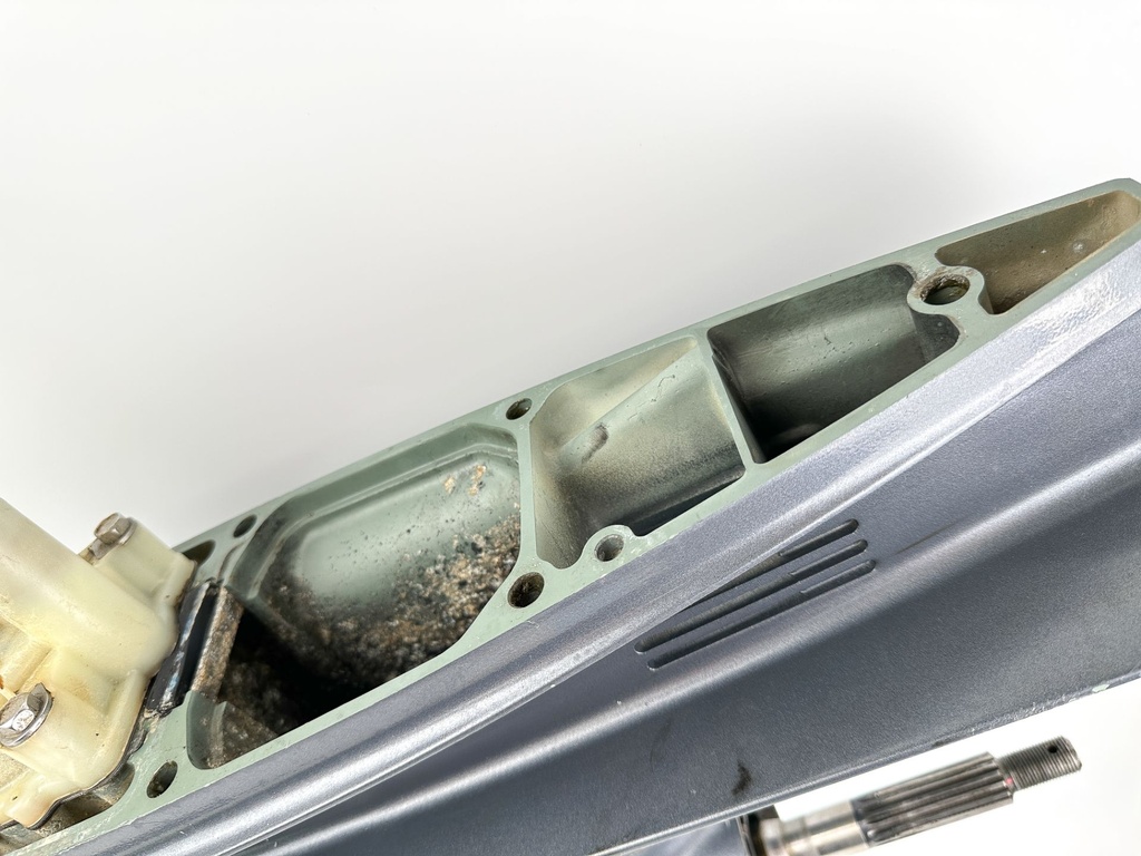 2000-14 Yamaha 115HP 4 Stroke Outboard 25" XL Lower Unit Gear Case