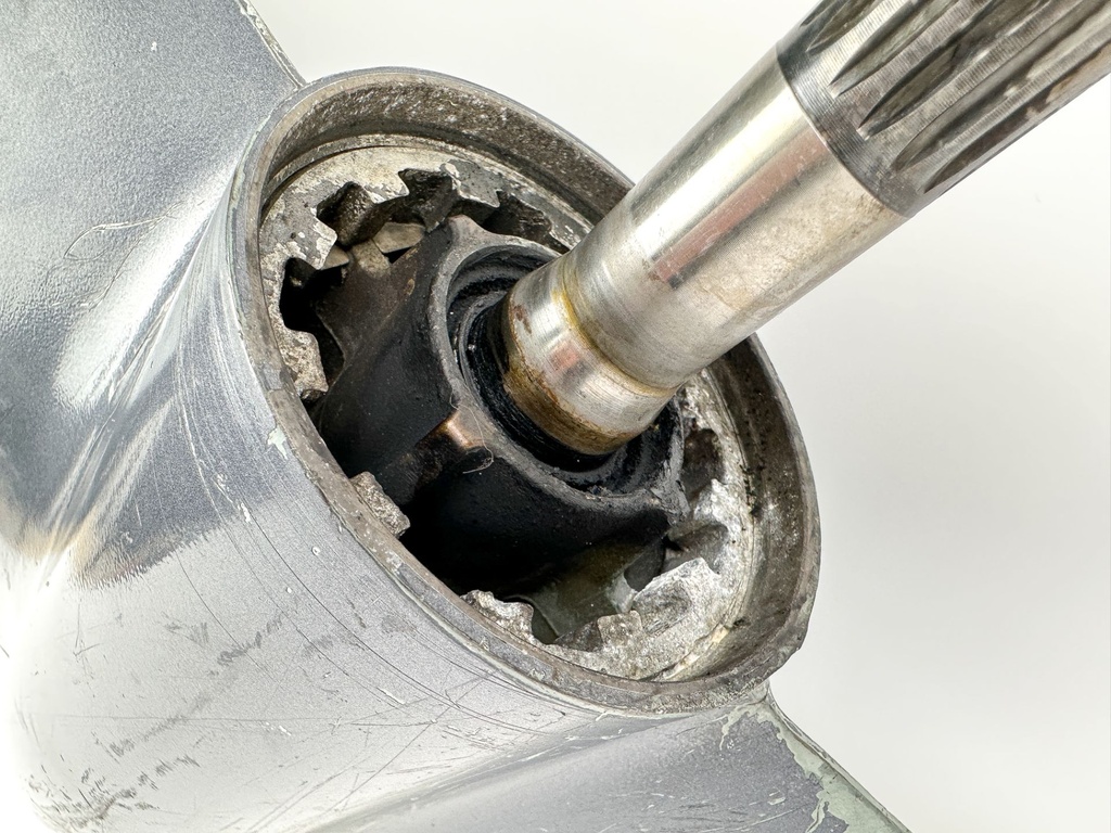 2000-14 Yamaha 115HP 4 Stroke Outboard 25" XL Lower Unit Gear Case