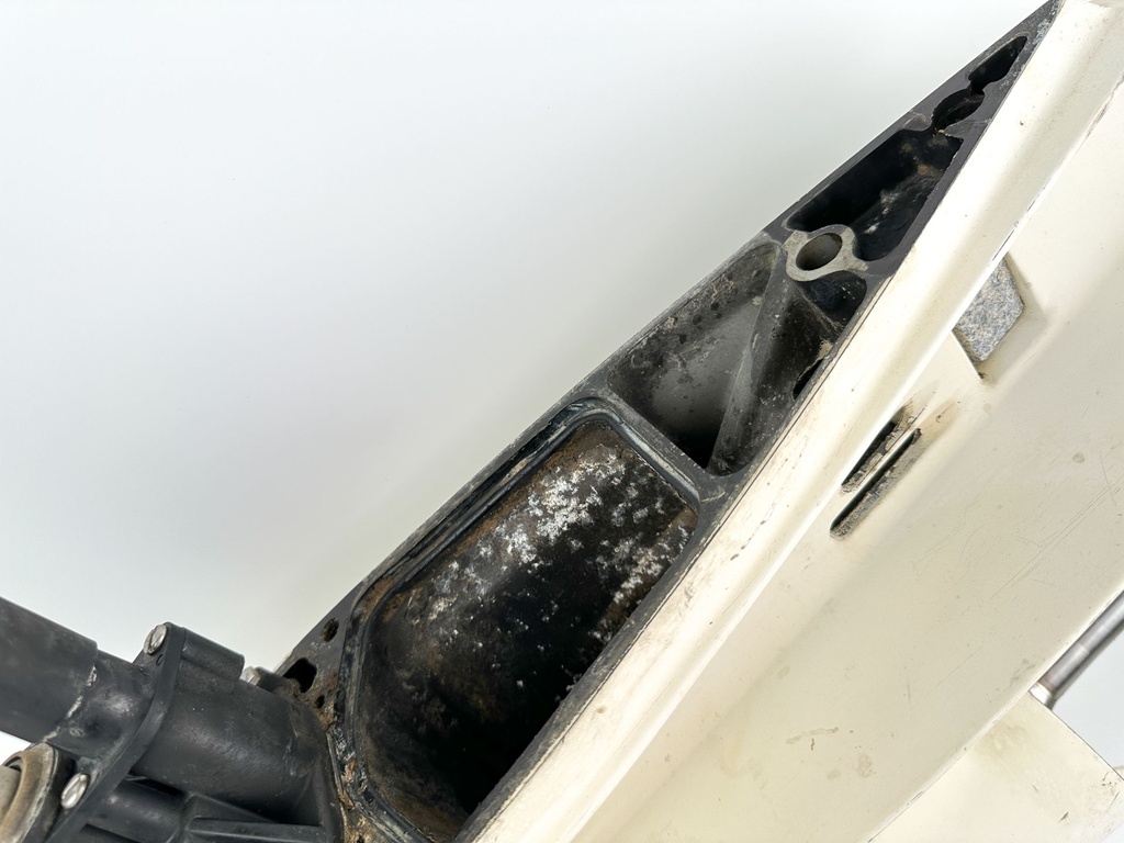 Evinrude 200 225 250 HP Etec 25" XL M1 Lower Unit Gear Case 5005549