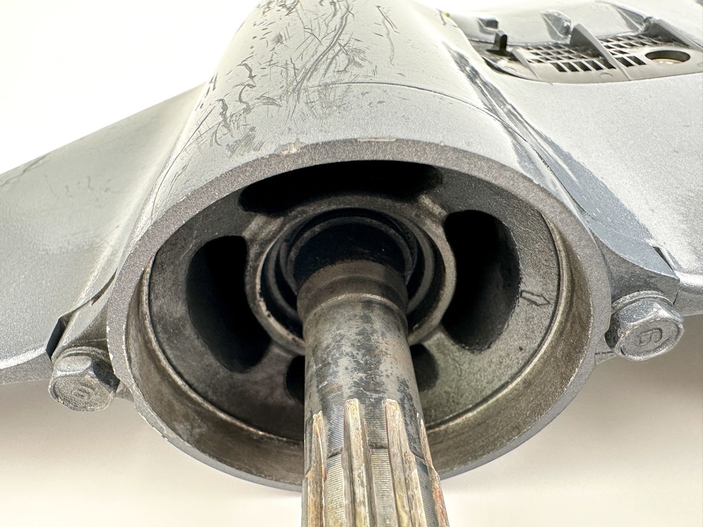 2018+ Yamaha 25HP 4 Stroke Outboard Long 20" Lower Unit 6FM-45300-10-8D OEM