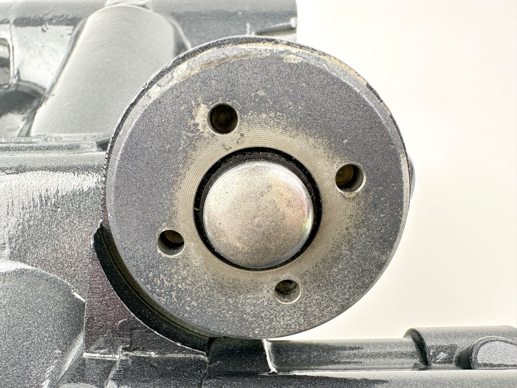 Yamaha 150HP Outboard Engine Power Trim & Tilt Unit Assembly Tested & Painted