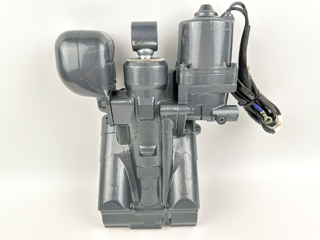 Yamaha F115 115 HP 4 Stroke Outboard Power Trim Tilt Unit 68V-43800-13-00