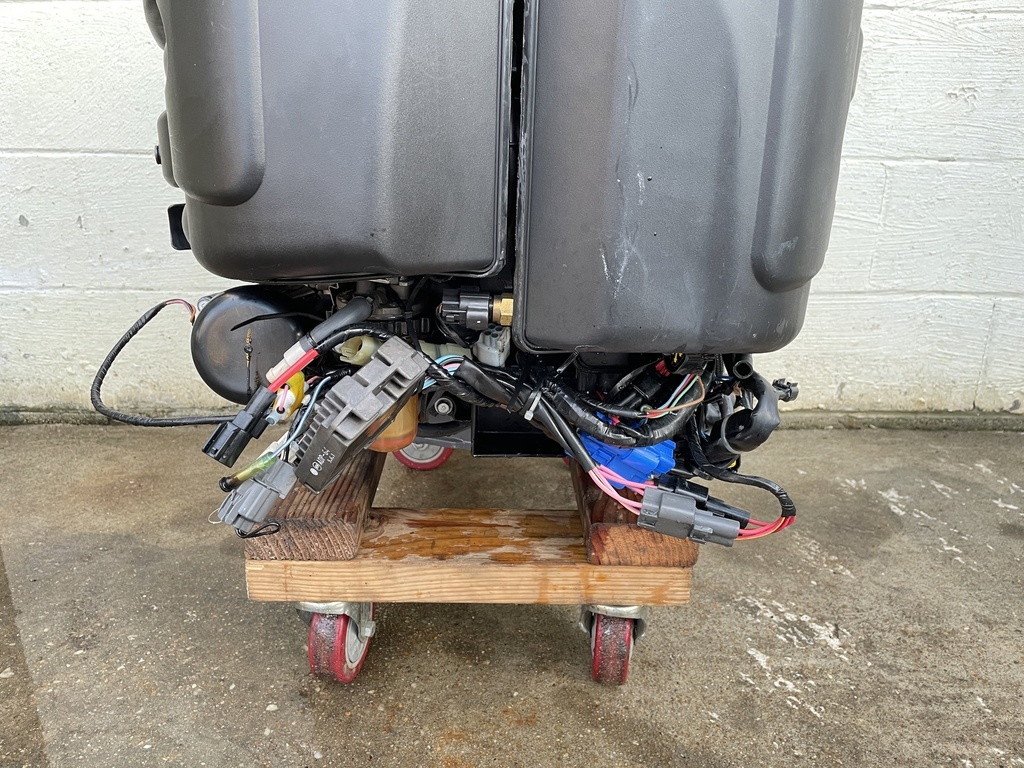 2006 Yamaha 225HP 4 Stroke Outboard Powerhead Assembly Complete Crankcase 584 Hours