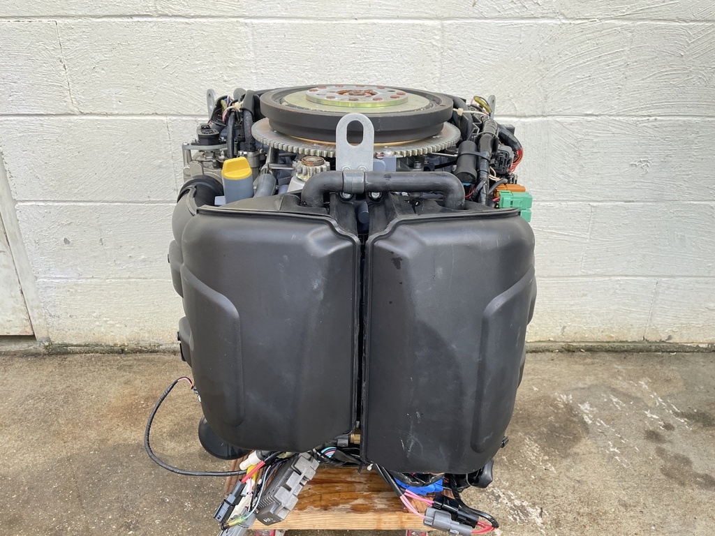 2006 Yamaha 225HP 4 Stroke Outboard Powerhead Assembly Complete Crankcase 584 Hours