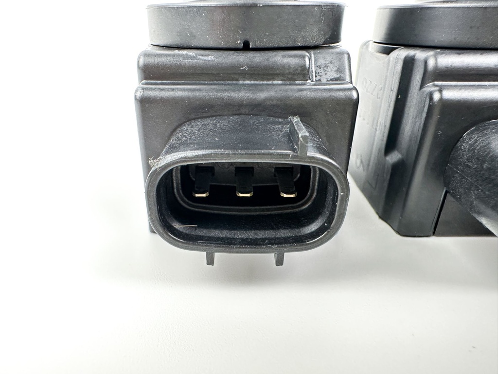 2023 Suzuki 175 HP 4 Stroke Outboard Ignition Coil Set 33410-99L00 OEM