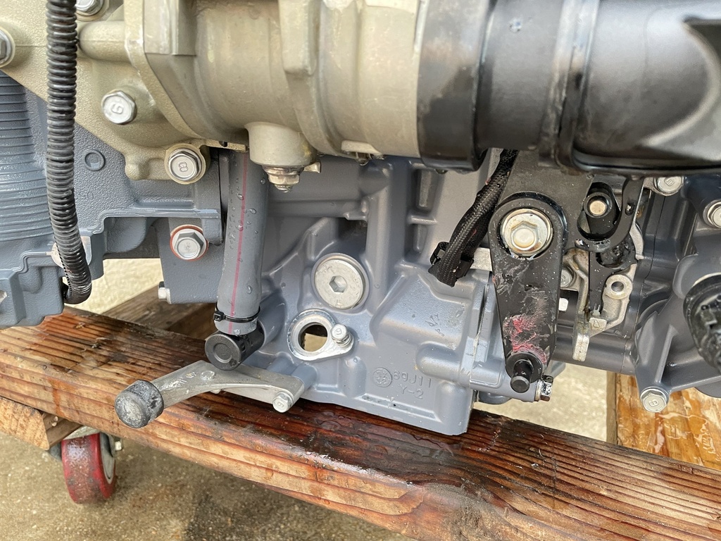 2006 Yamaha 225HP 4 Stroke Outboard Powerhead Assembly Complete Crankcase 584 Hours