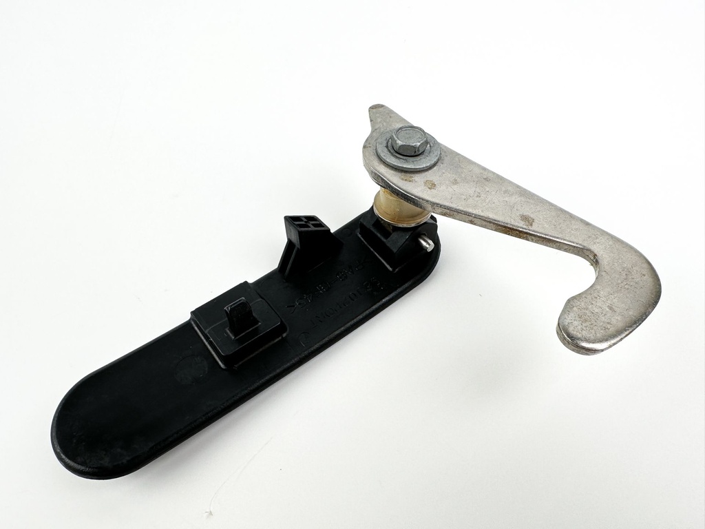 2023 Suzuki 175 HP 4 Stroke Outboard Port Latch Handle 61634-96J02 OEM