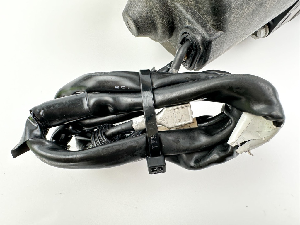 2023 Suzuki 175 HP 4 Stroke Outboard Power Trim Tilt Unit 48000-96J16 OEM