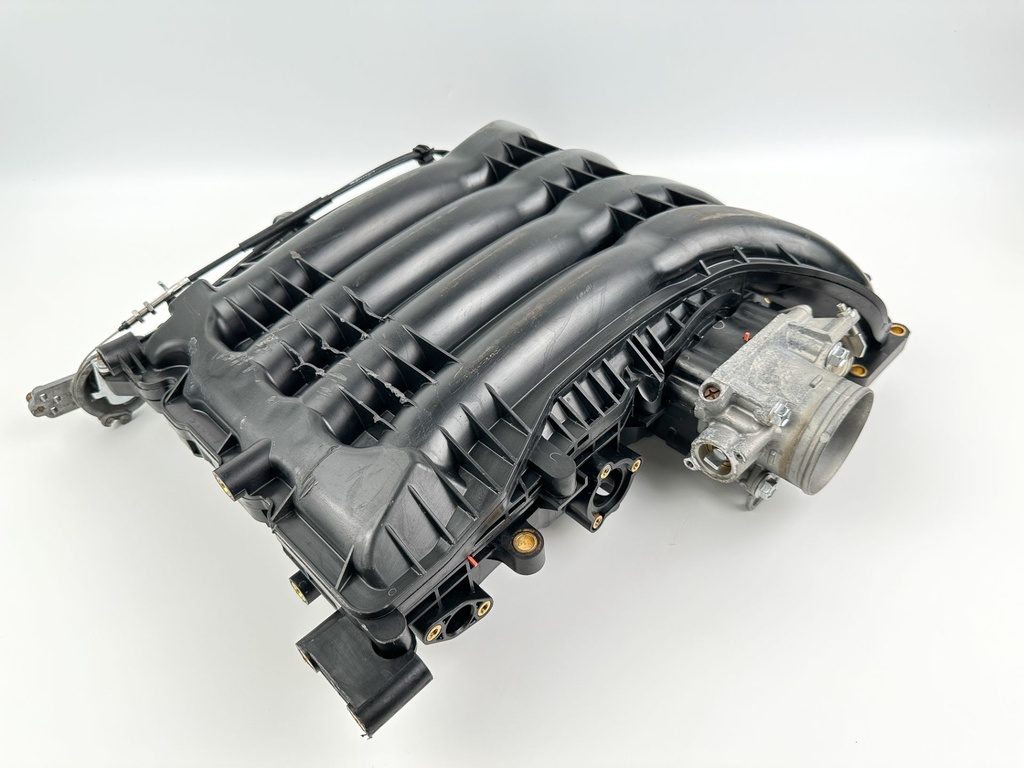 2023 Suzuki 175 HP 4 Stroke Outboard Intake Manifold 13110-96J00 OEM