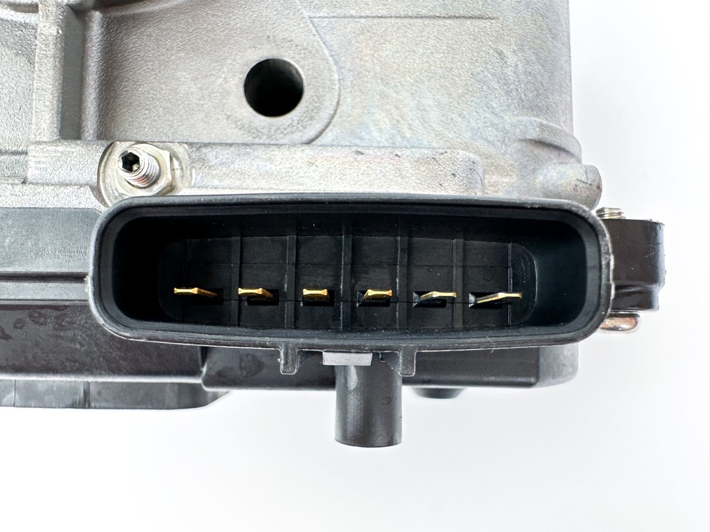 2018 Suzuki 350 HP 4 Stroke Outboard Throttle Body Assembly 13300-98L00 OEM