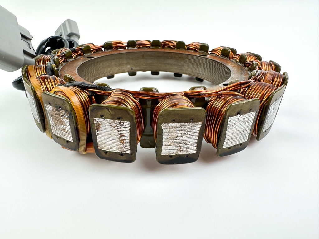 2018 Suzuki 350 HP 4 Stroke Outboard Stator Charging Coil 32120-98L10 OEM