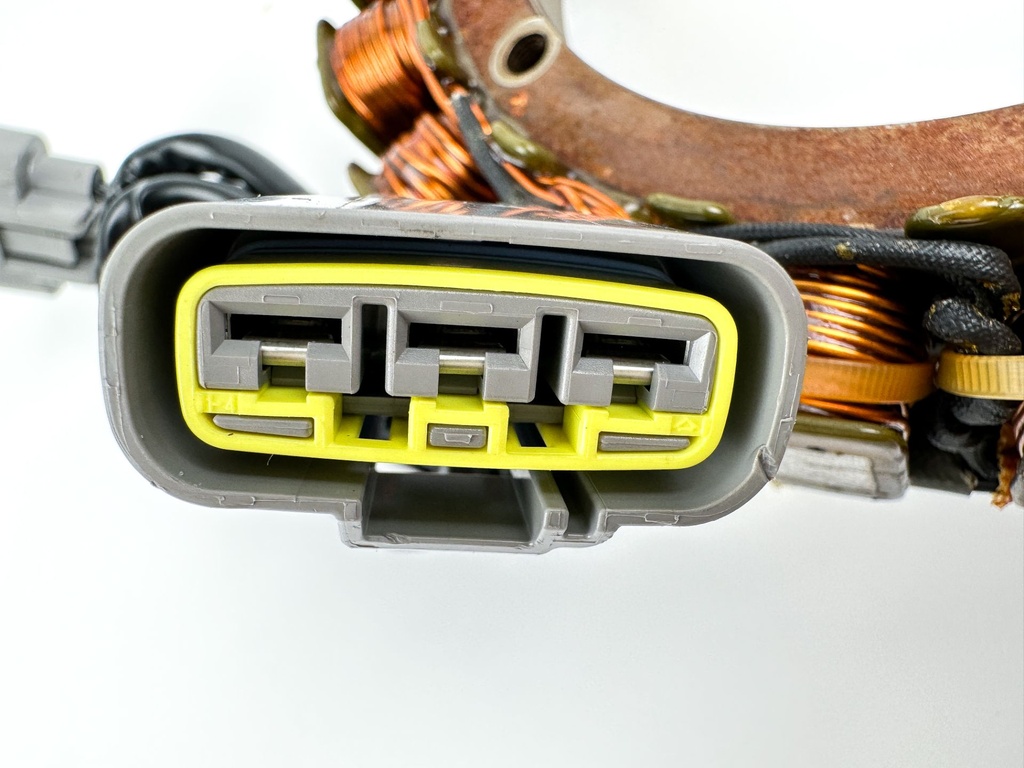 2018 Suzuki 350 HP 4 Stroke Outboard Stator Charging Coil 32120-98L10 OEM