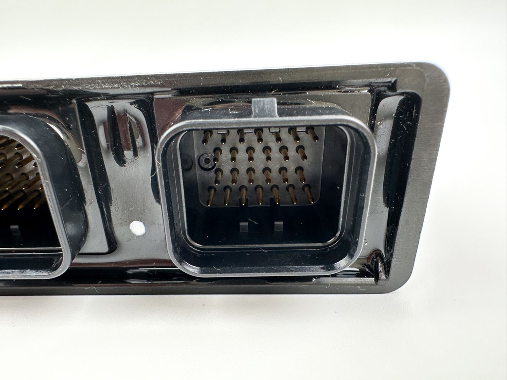 2018 Suzuki 350 HP 4 Stroke Outboard Engine Control Unit ECU 33920-98LC0 OEM