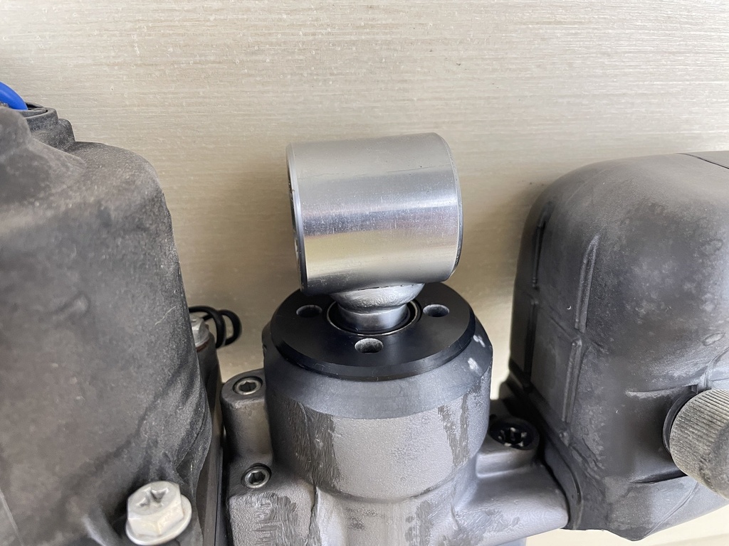 2003 Suzuki 140HP DF140 4 Stroke Outboard Power Trim & Tilt Assembly 5033934