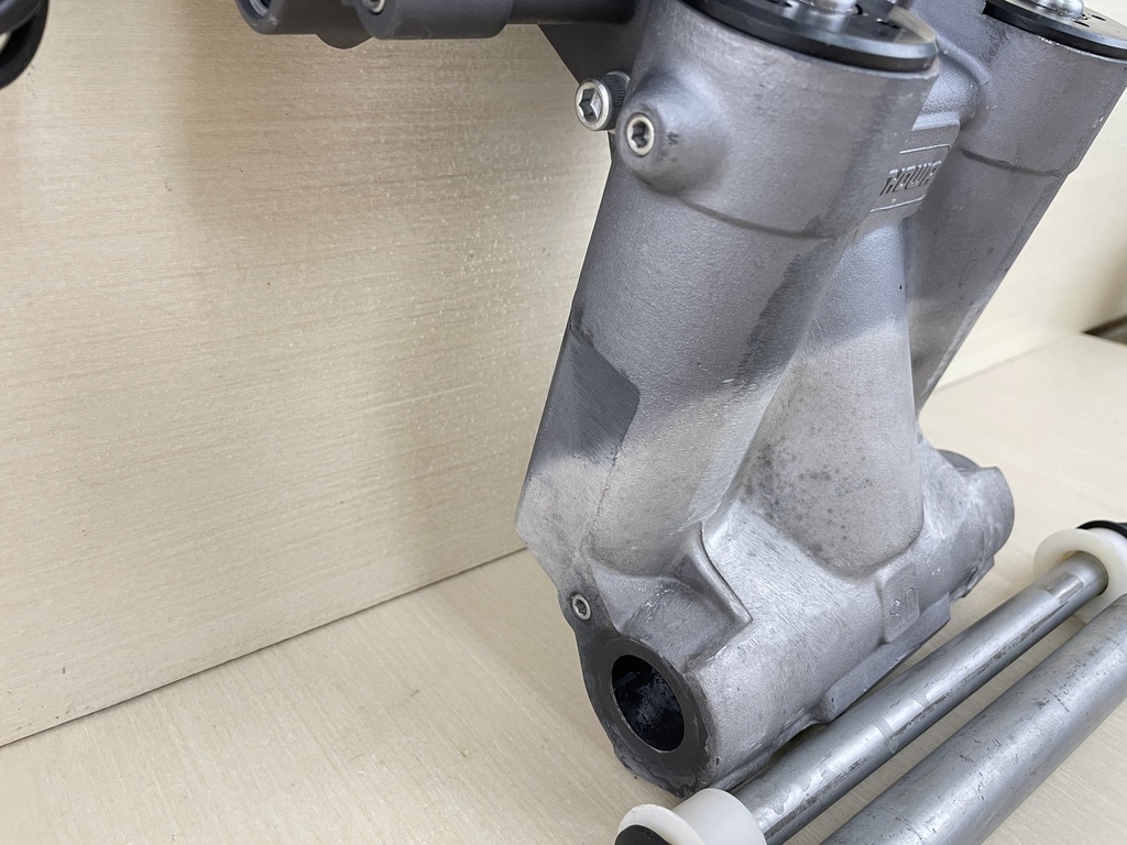 2003 Suzuki 140HP DF140 4 Stroke Outboard Power Trim & Tilt Assembly 5033934