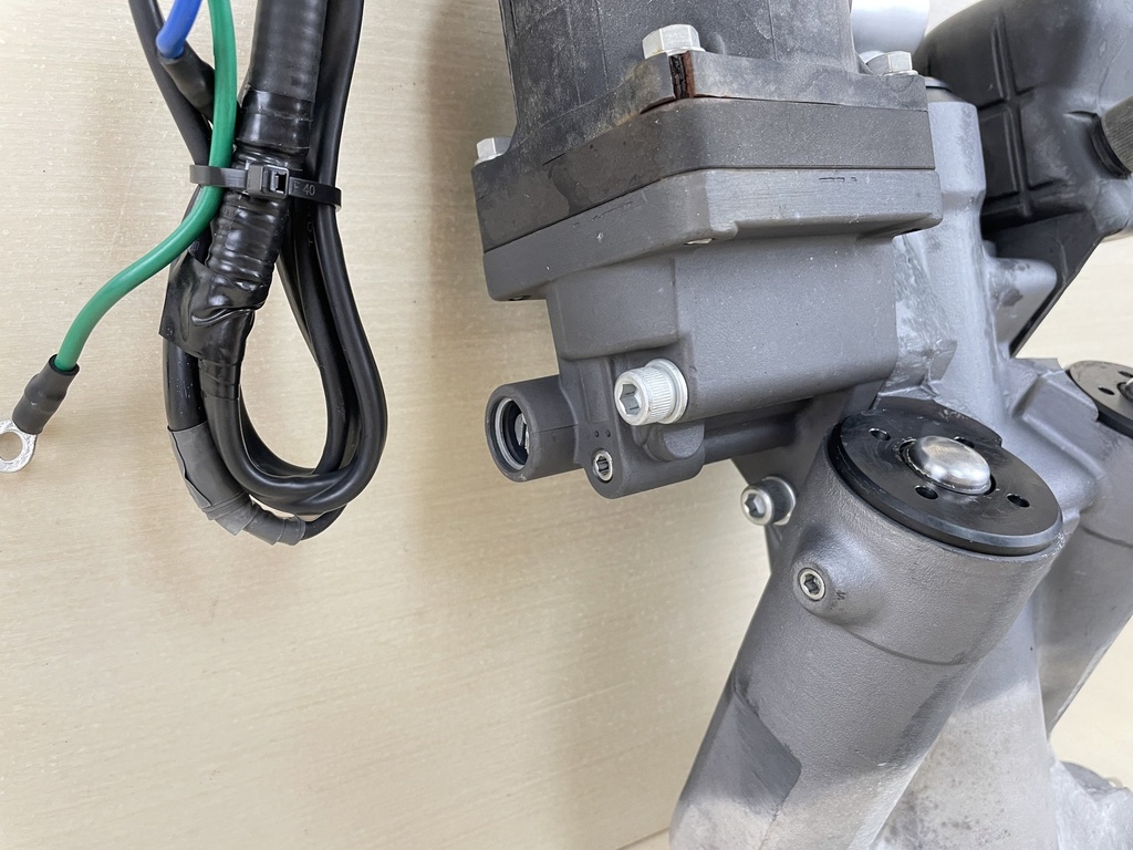 2003 Suzuki 140HP DF140 4 Stroke Outboard Power Trim & Tilt Assembly 5033934