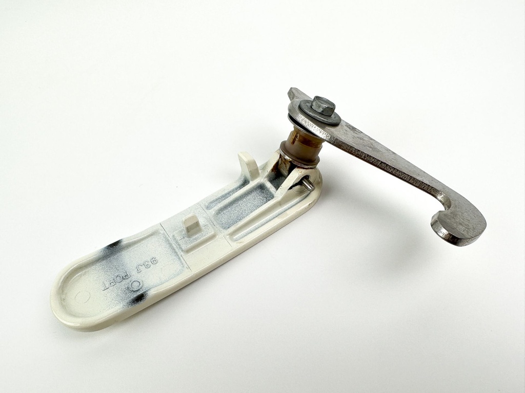 2018 Suzuki 350 HP 4 Stroke Outboard Port Latch Handle 61634-93J00-Y5S OEM