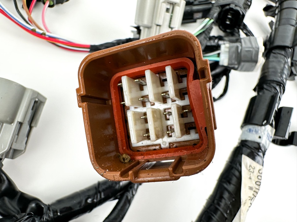 2018 Suzuki 350 HP 4 Stroke Outboard Engine Wire Harness 36610-98L11 OEM