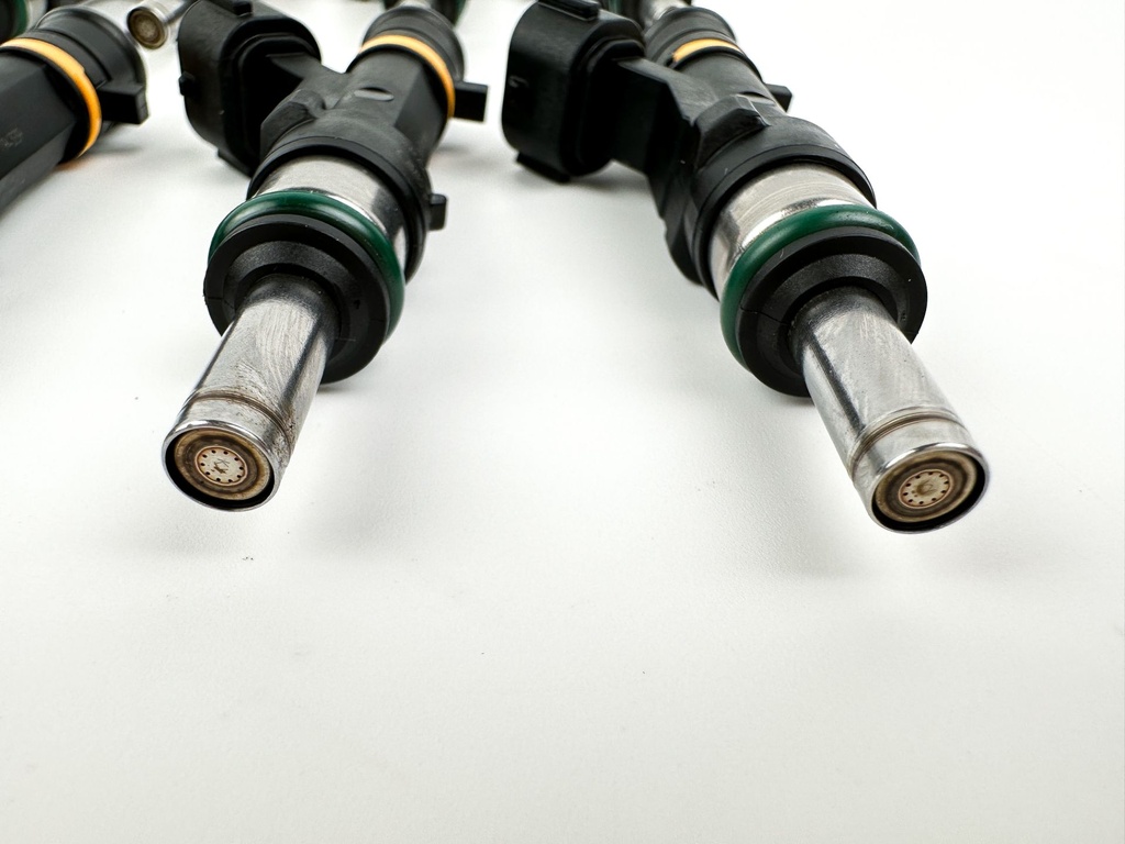 2018 Suzuki 350 HP 4 Stroke Outboard Fuel Injector Set 15710-98L10 Cleaned & Tested