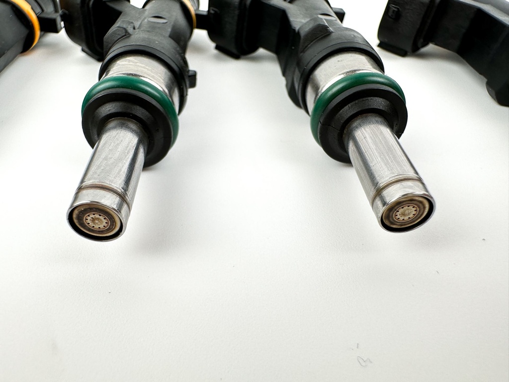 2018 Suzuki 350 HP 4 Stroke Outboard Fuel Injector Set 15710-98L10 Cleaned & Tested