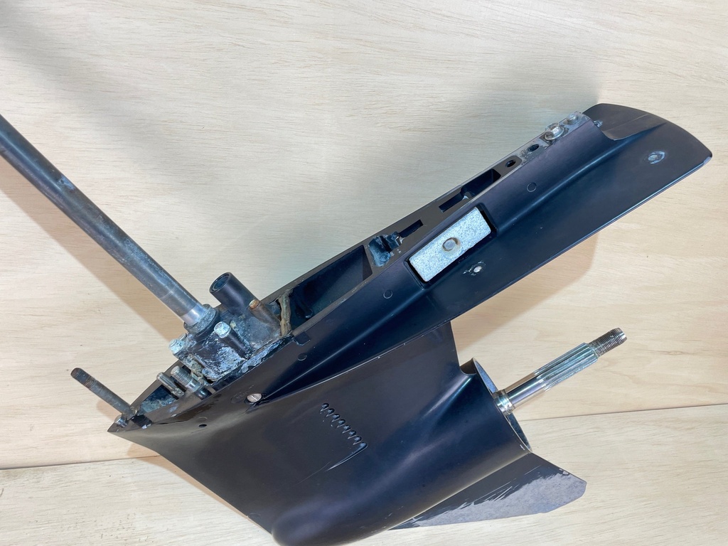 1998 Mercury Optimax 135HP 25" Shaft Gear Case Lower Unit 2:1 9148A83