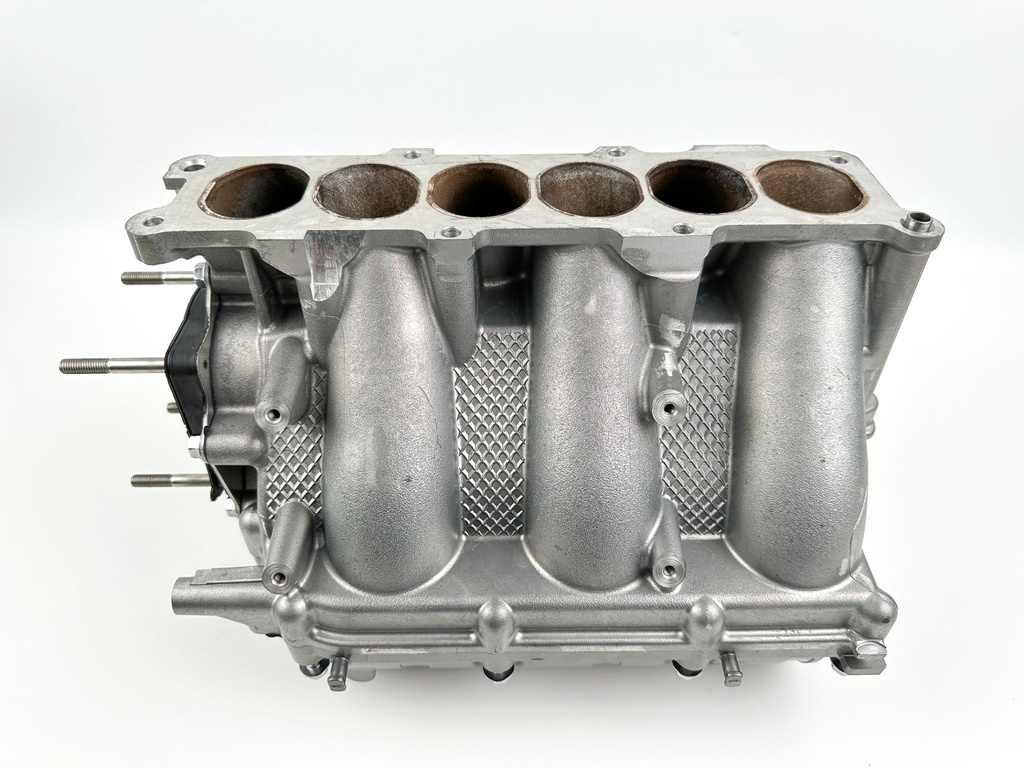 2018 Suzuki 350 HP 4 Stroke Outboard Air Intake Collector 13100-98L01 OEM