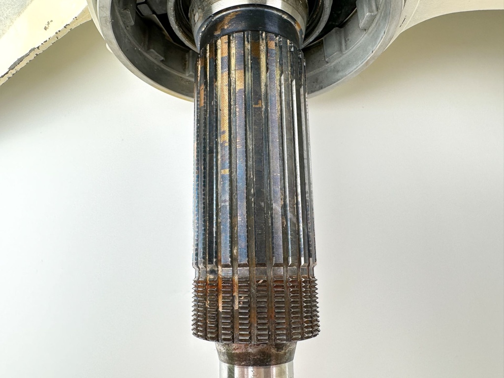 2018-2022 Suzuki DF350A 350 HP XL 25" Shaft Lower Unit 50040-98834-Y5S