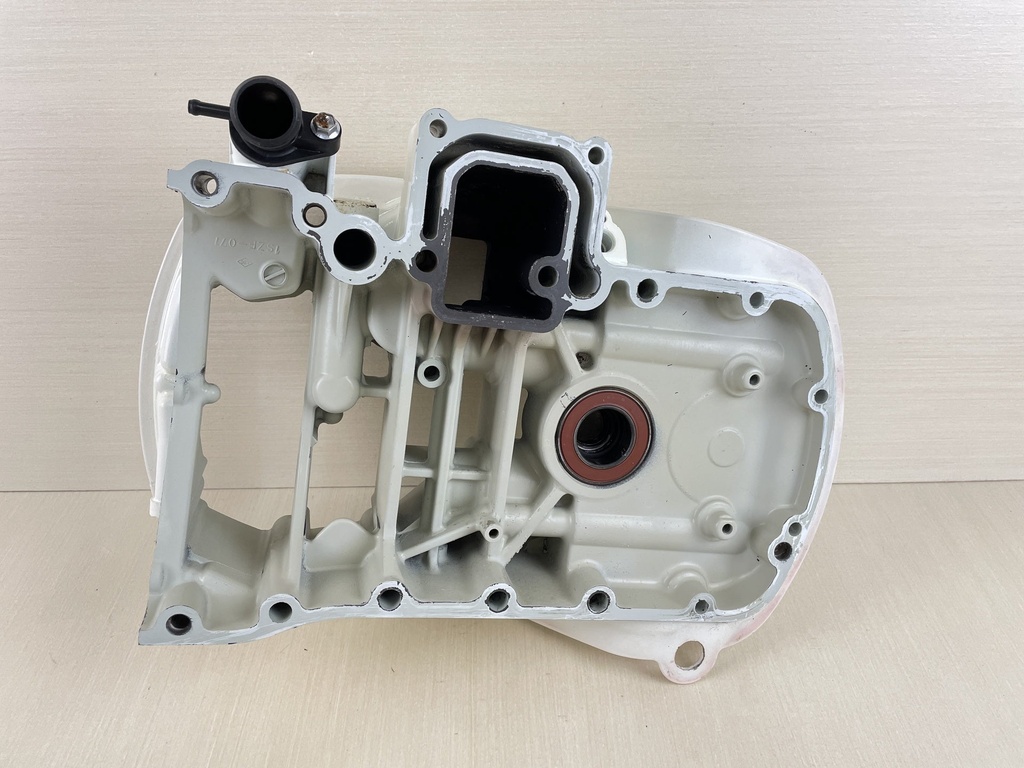 2003 Suzuki 140HP 4 Stroke Outboard Engine Holder Assembly 51110-90843-0EP