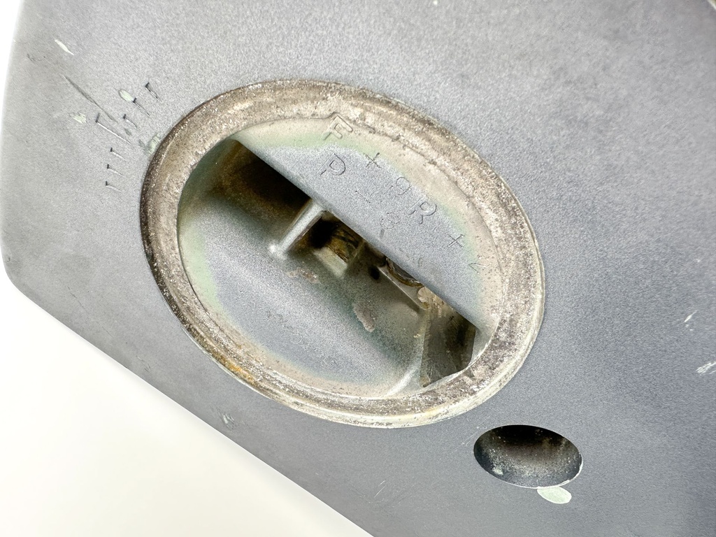 Yamaha 200 255 250 HP V6 F250 3.3L 25" Shaft Lower Unit Gear Case RH