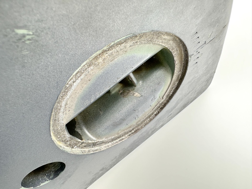 Yamaha 200 255 250 HP V6 F250 3.3L 25" Shaft Lower Unit Gear Case RH