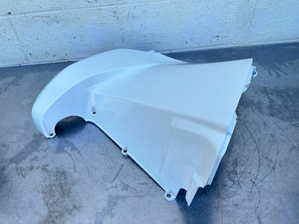 2018 Suzuki 350 HP 4 Stroke Outboard Lower Apron Cowling Set 61140-98801-Y5S OEM