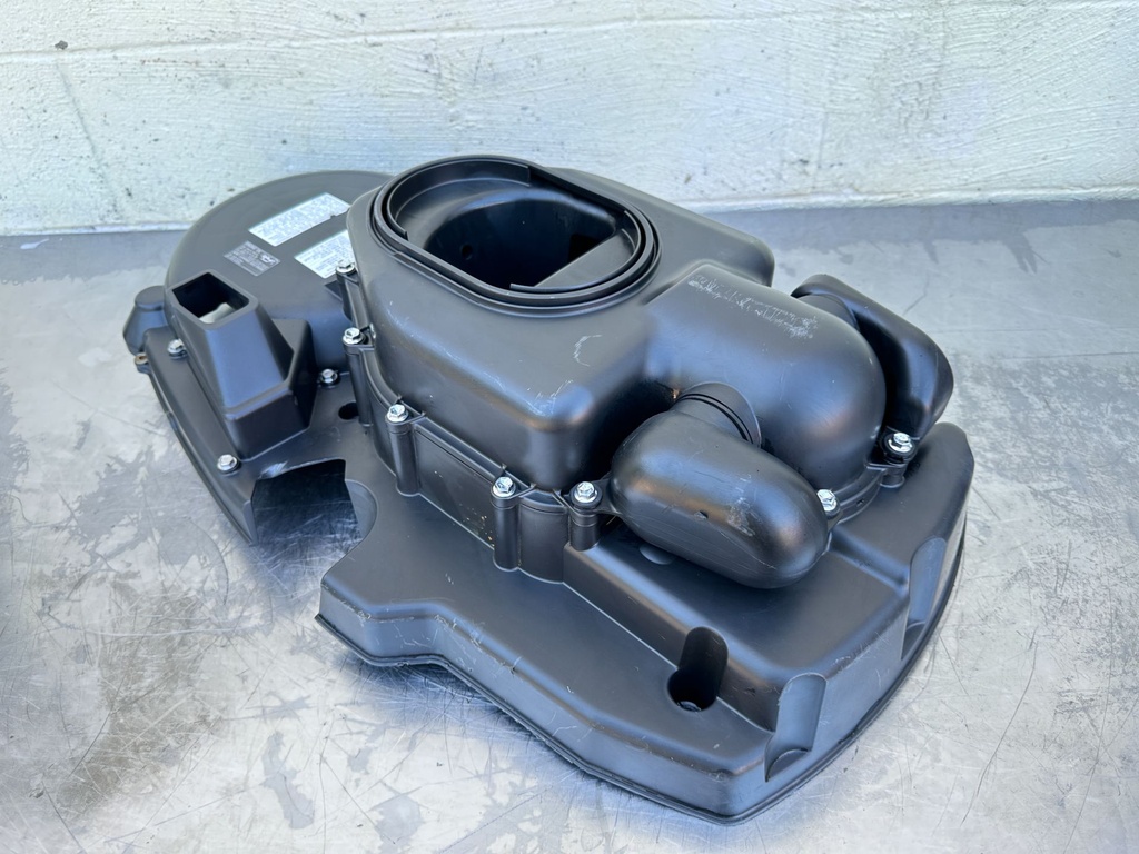 2018 Suzuki 350 HP 4 Stroke Outboard Flywheel Ring Gear Cover 11510-98L10 OEM