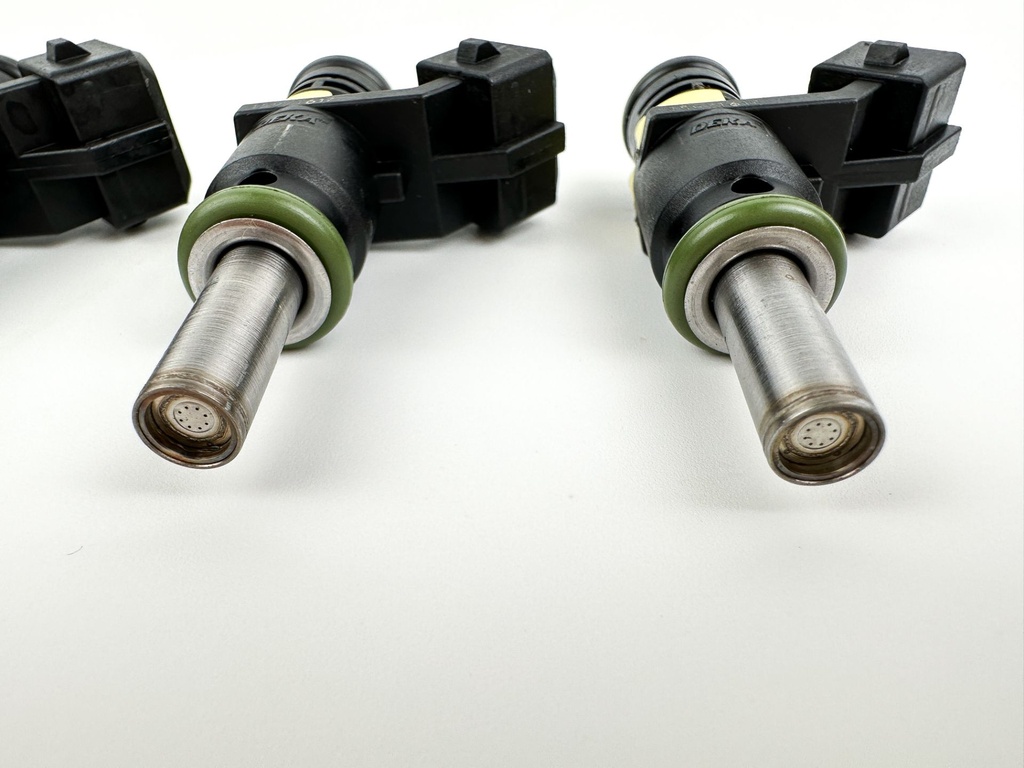 2016 Mercury 75 HP 4 Stroke Outboard Fuel Injector 8M6002428 Cleaned & Tested