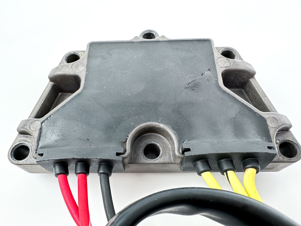 2016 Mercury 75 HP 4 Stroke Outboard Voltage Regulator 8M0088351 OEM