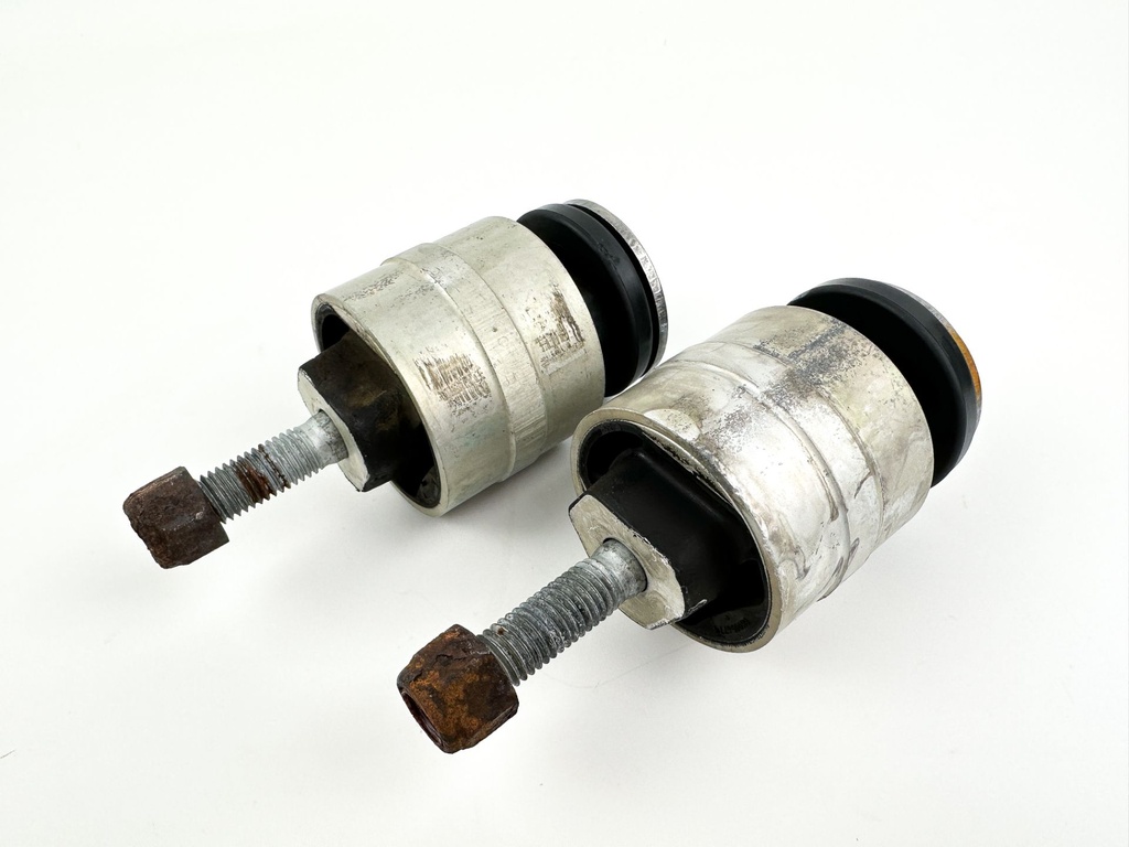 2016 Mercury 75 HP 4 Stroke Outboard Upper Side Motor Mount Damper 8M0056774 OEM